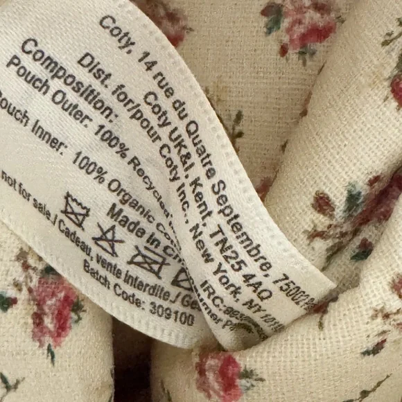 NEW Gucci Beauty Pouch - Picture 6 of 8